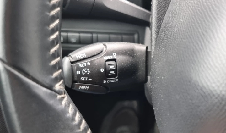 Peugeot 308 cena 37500 przebieg: 54000, rok produkcji 2016 z Bolesławiec małe 232
